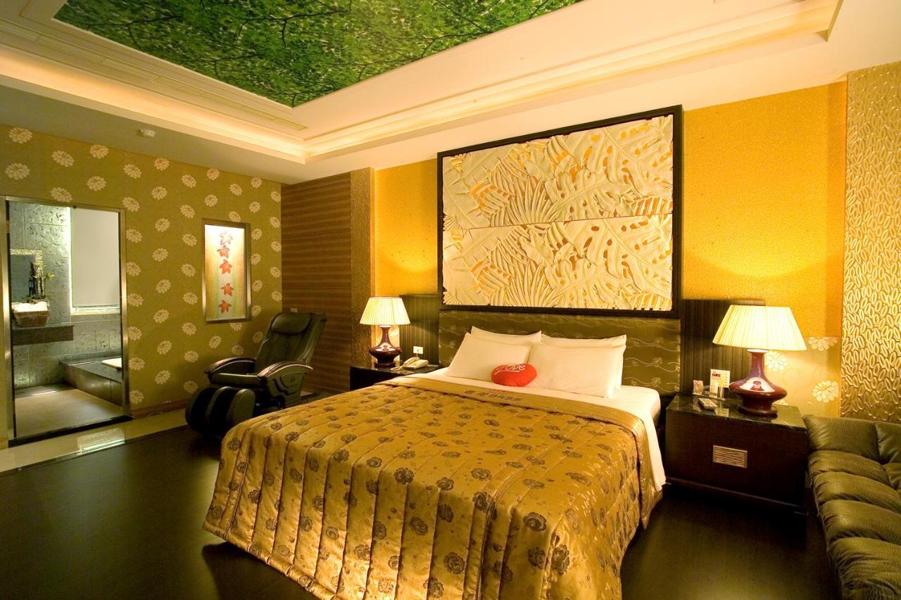 Chateau Motel & Spa Kaohsiung Exterior photo